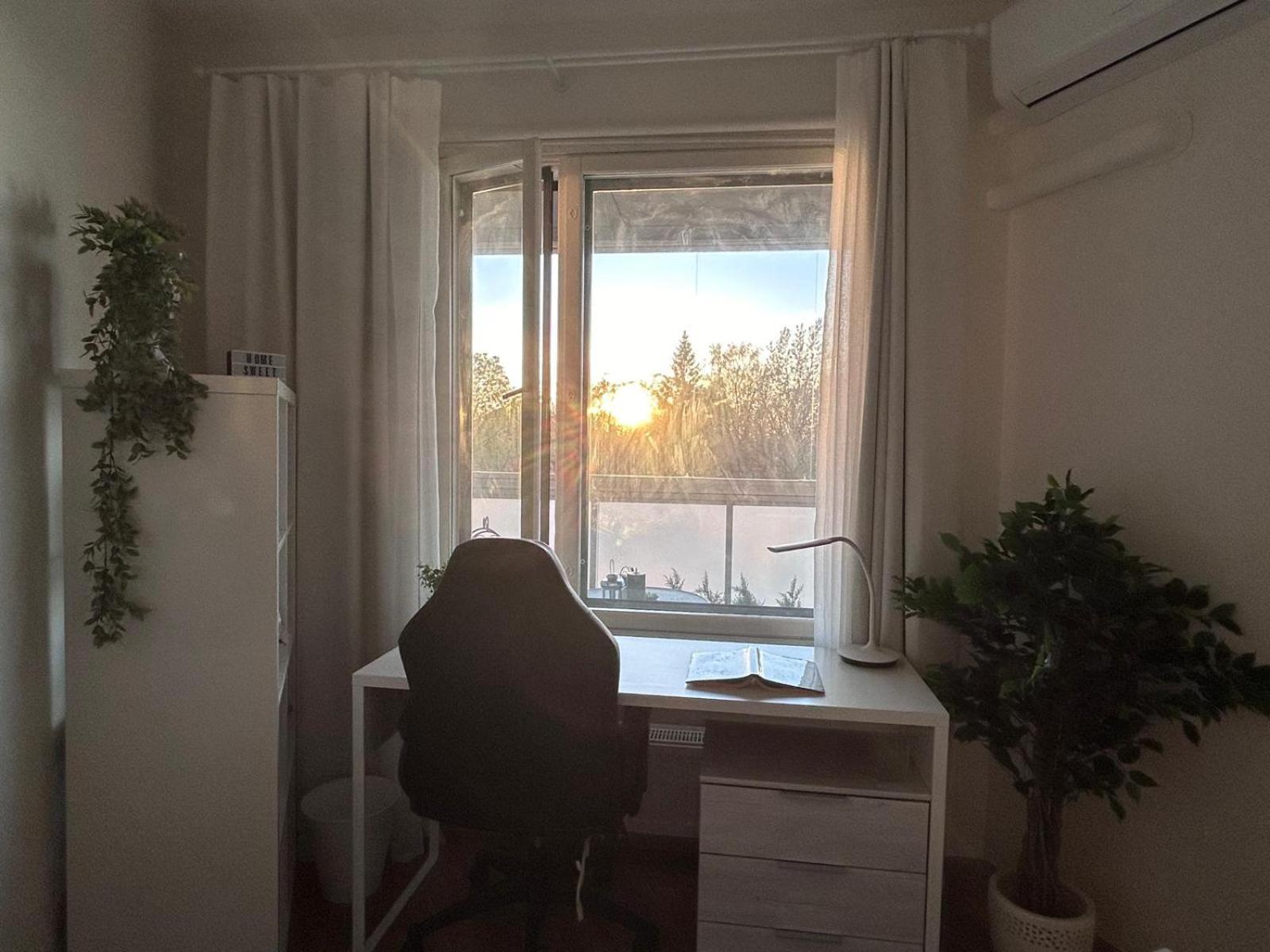 Stella'S Apartment - City Center - Free Secure Parking - Big Sun Terrace - Air Conditioning - Wifi - Tram To The Tallinn Bus Station And Old Town Zewnętrze zdjęcie