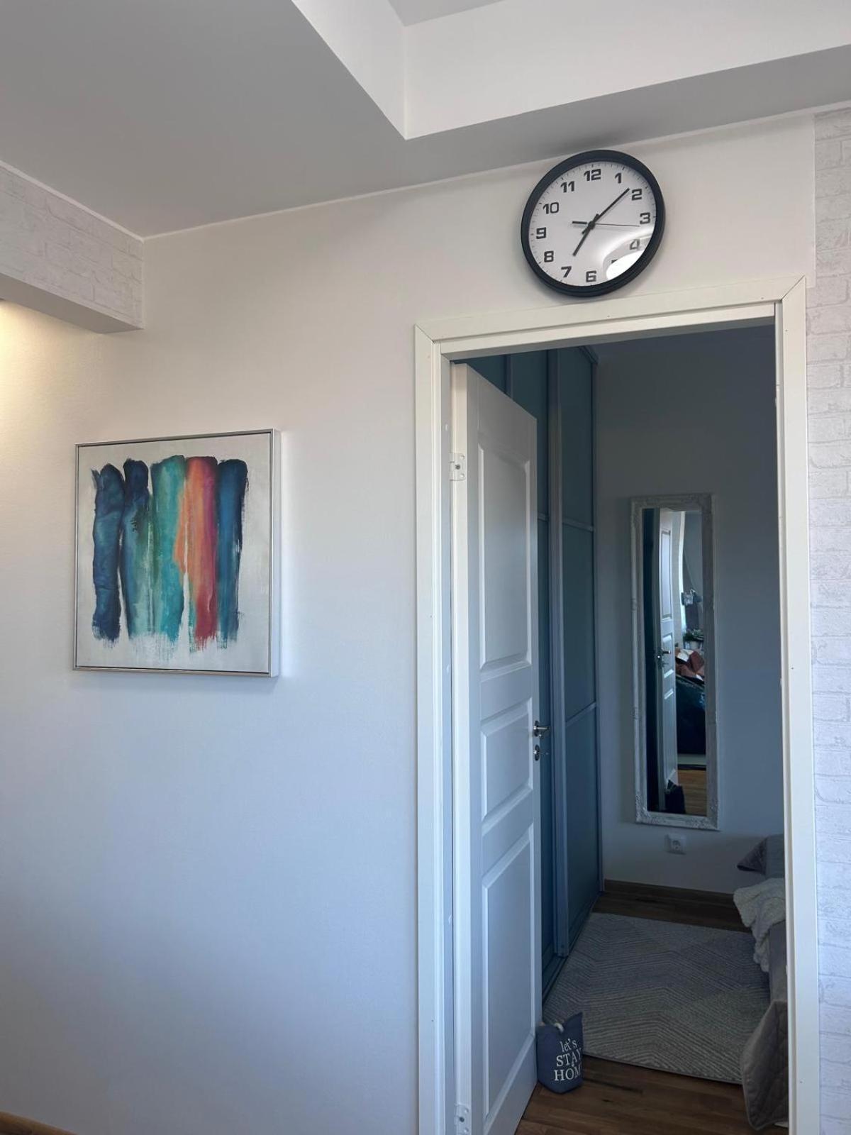 Stella'S Apartment - City Center - Free Secure Parking - Big Sun Terrace - Air Conditioning - Wifi - Tram To The Tallinn Bus Station And Old Town Zewnętrze zdjęcie