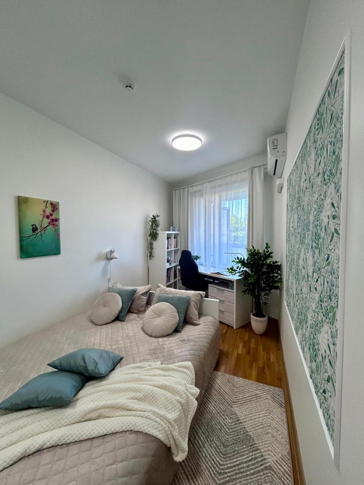 Stella'S Apartment - City Center - Free Secure Parking - Big Sun Terrace - Air Conditioning - Wifi - Tram To The Tallinn Bus Station And Old Town Zewnętrze zdjęcie