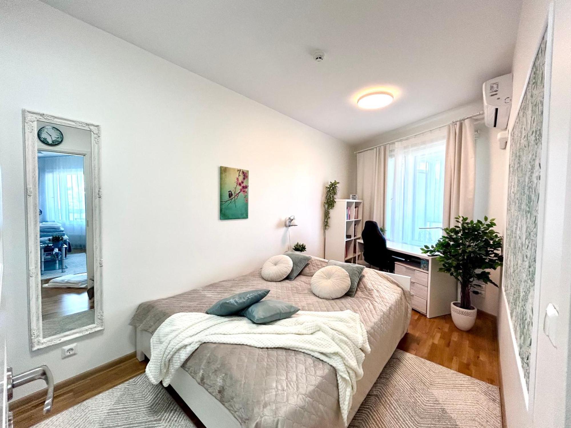 Stella'S Apartment - City Center - Free Secure Parking - Big Sun Terrace - Air Conditioning - Wifi - Tram To The Tallinn Bus Station And Old Town Zewnętrze zdjęcie